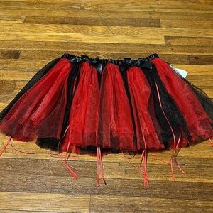 Hot Topic Red and Black Bubble Tutu, Cosplay, Harley Quinn, NWT